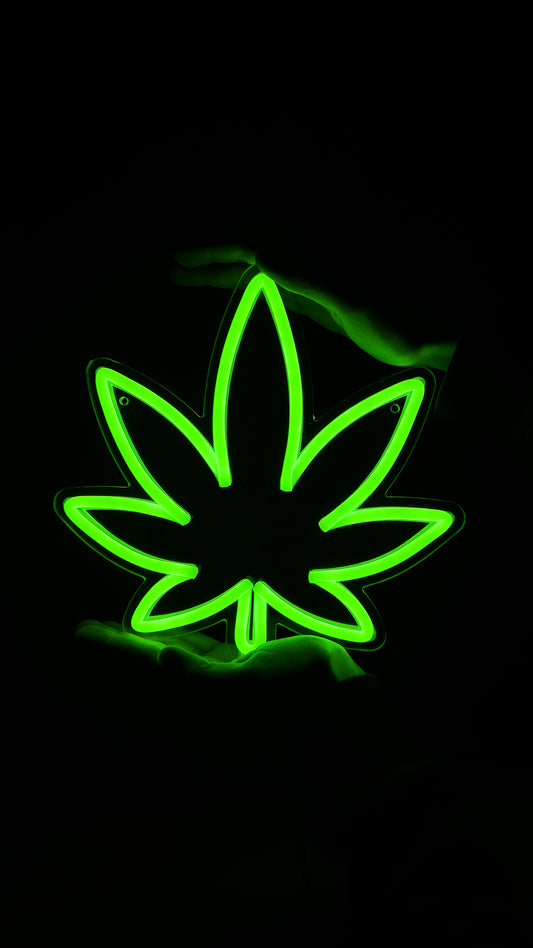 FOGLIA MARIJUANA